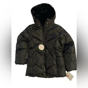 NWT XS 4-5 Black Swiss Tech's puffer jacket. Attached hood with faux fur inside